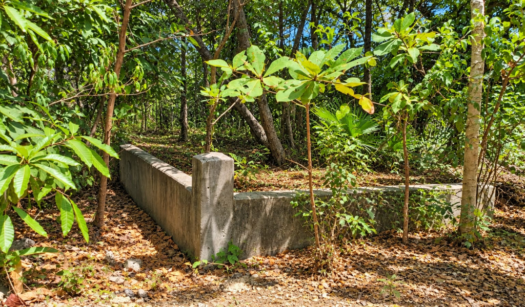 Listing ID: URE0659, Red Cliff Utila, Bay Islands, HN - Red Cliff Lot 8-C, Photo #