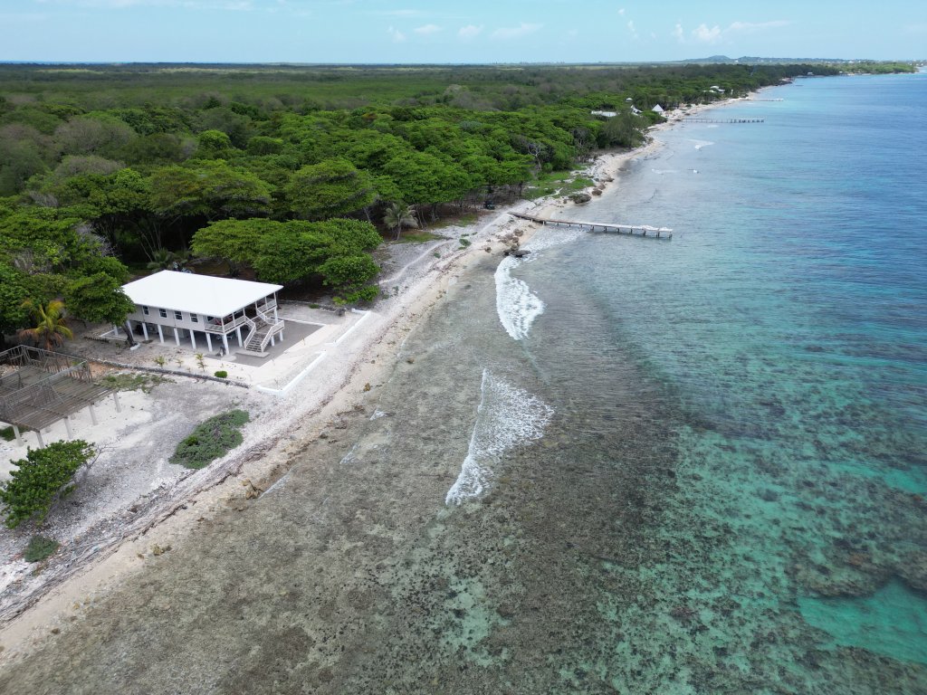 Listing ID: URE0664, Big Rock Utila, Bay Islands, HN - Big Rock Seven Interior Lots, Photo #
