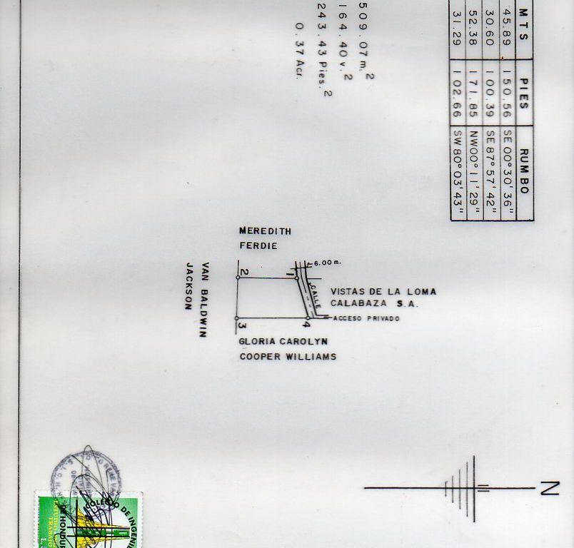 Listing ID: URE0675, Ocean Drive, Pumpkin Hill Utila, Bay Islands, HN - Pumpkin Hill Boulder Lot, Photo #