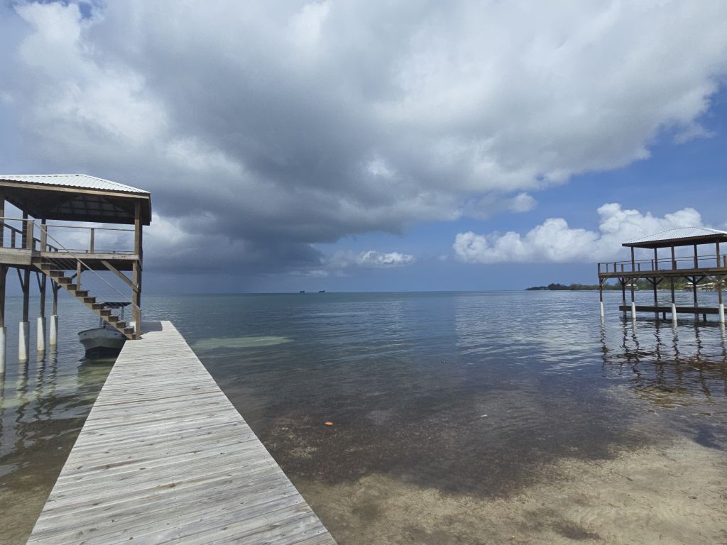 Listing ID: URE0678, David's Beach Utila, Bay Islands, HN - Sunset Shores With Dock & Boat Slip, Photo #
