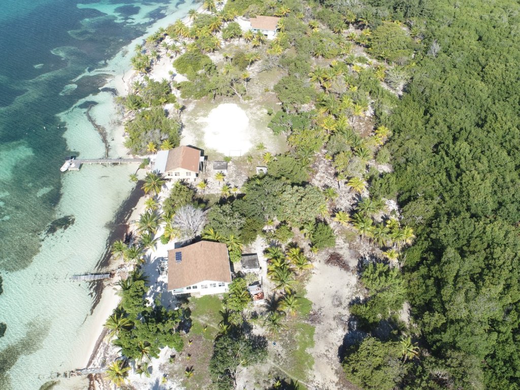 Listing ID: URE0685, Holland Beach Utila, Bay Islands, HN - Holland Beach - 3 Lots, Photo #