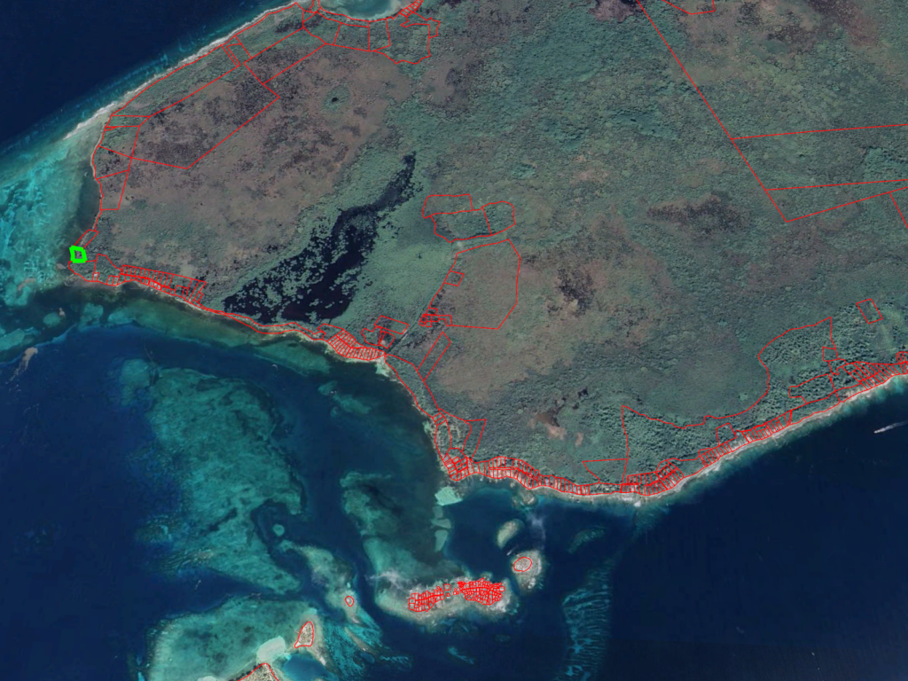 Listing ID: URE0686, West  Utila, Bay Islands, HN - West End Utila - 4 Ocean Front Lots, Photo #