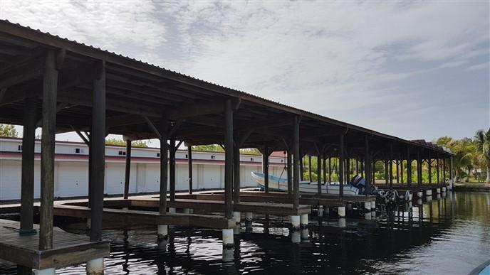 Listing ID: URE0689, The Palms, Blue Bayou Utila, Bay Islands, HN - Boat Slip With Garage At The Palms, Photo #