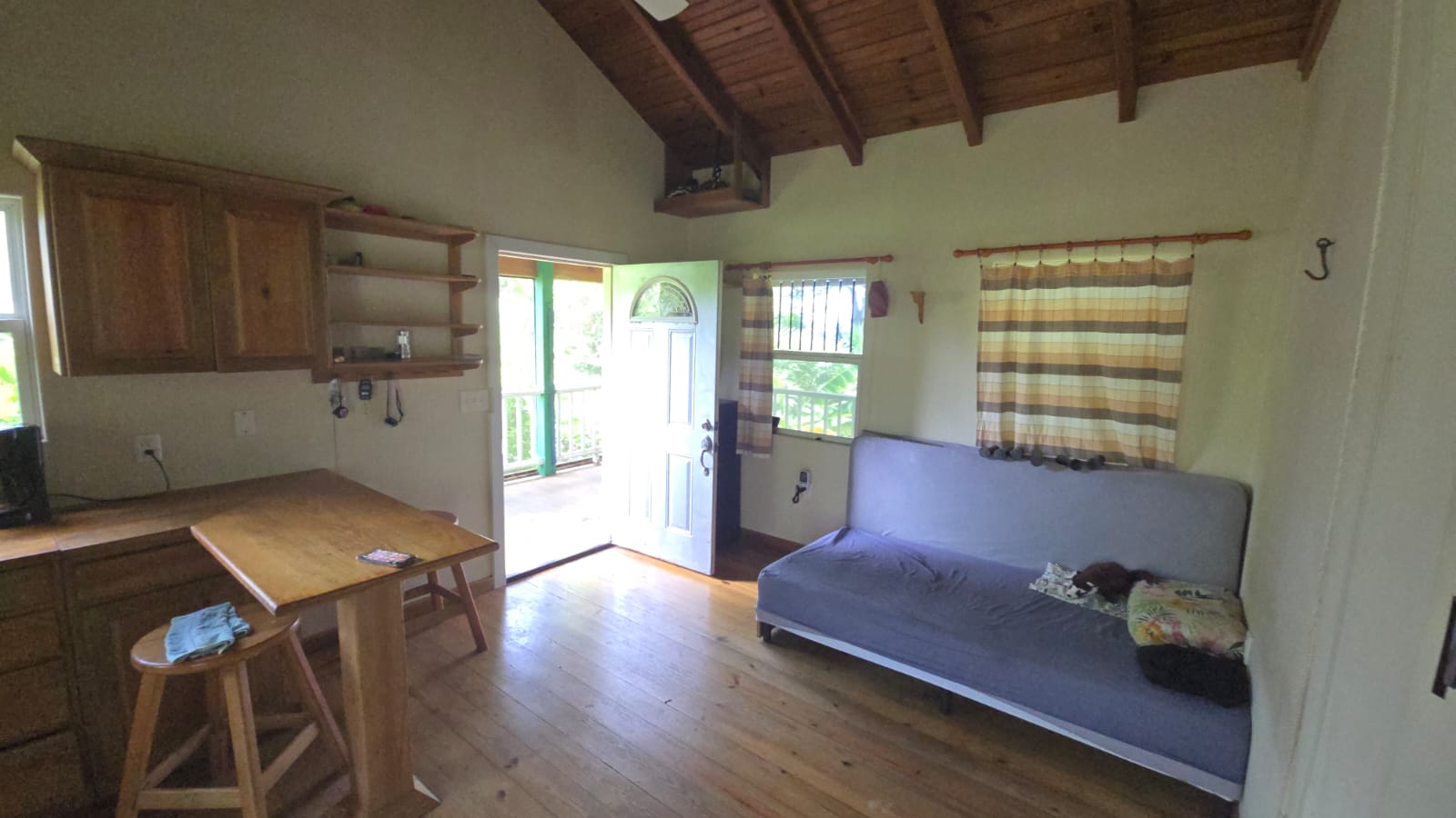 Listing ID: URE0701, Mariners Landing Utila, Bay Islands, HN - Green Haven Retreat, Photo #