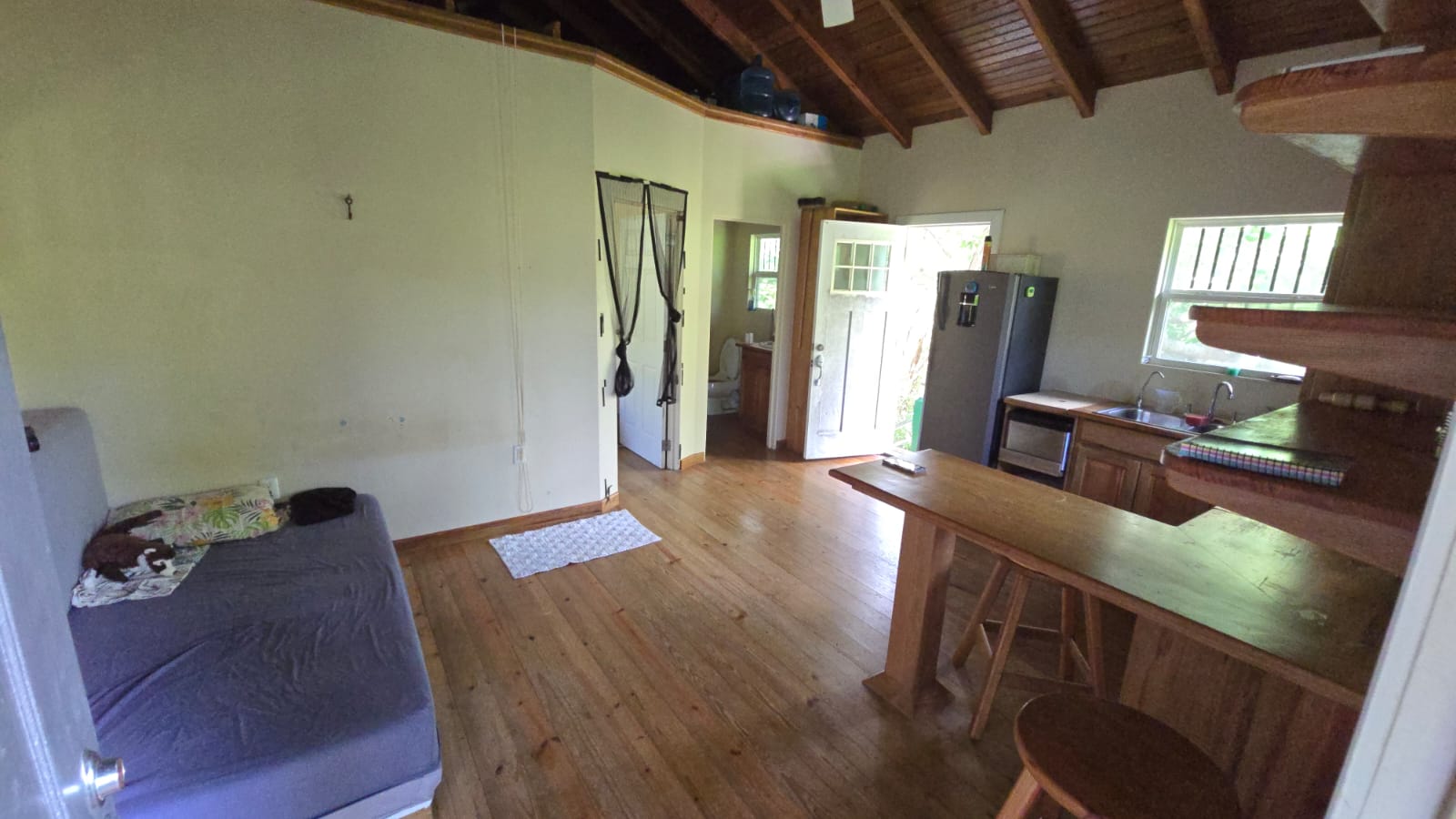 Listing ID: URE0701, Mariners Landing Utila, Bay Islands, HN - Green Haven Retreat, Photo #