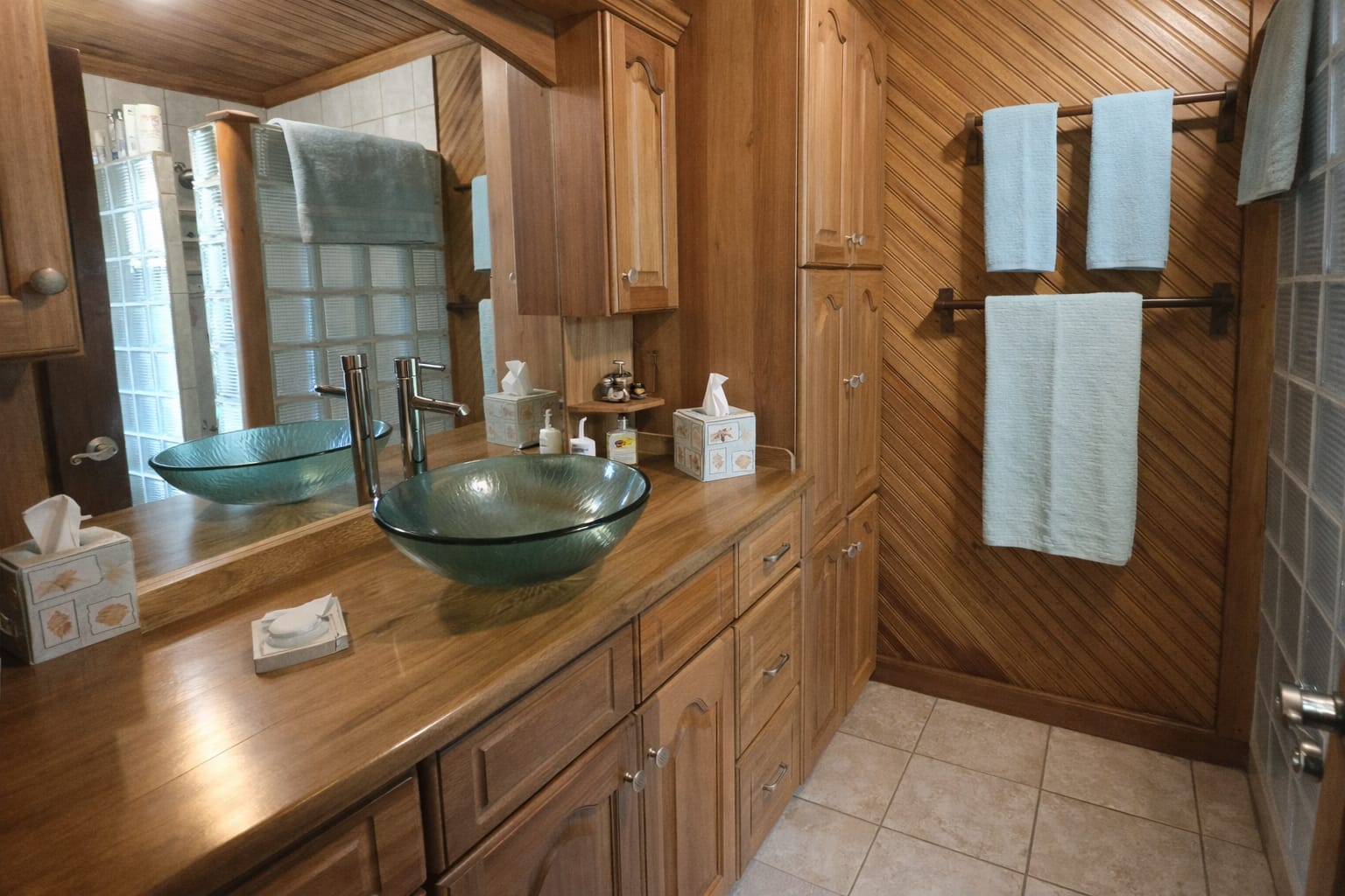 Listing ID: URE0702, Little Bight Utila, Bay Islands, HN - Casa De Arrecife, Photo #