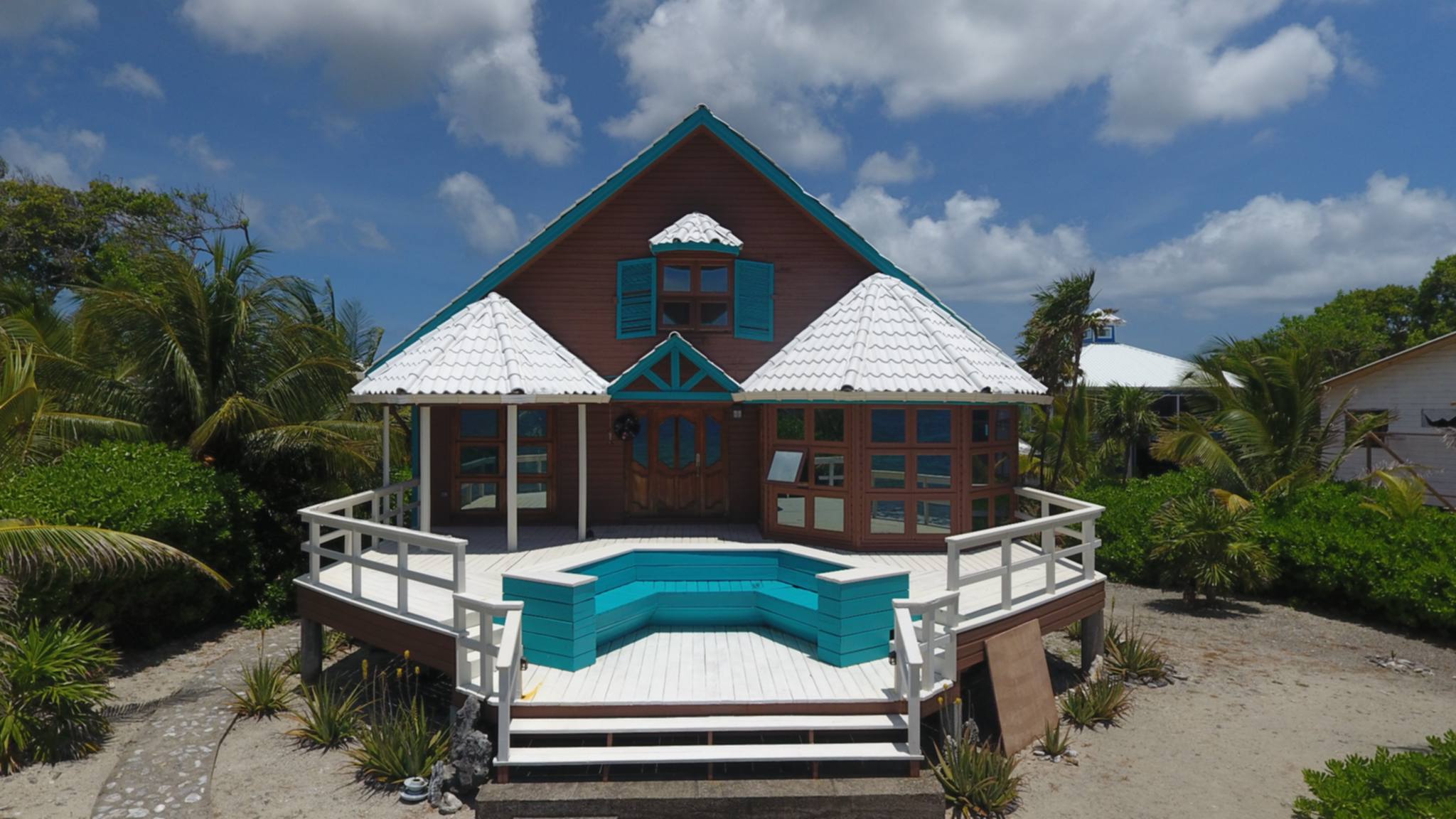 Listing ID: URE0702, Little Bight Utila, Bay Islands, HN - Casa De Arrecife, Photo #
