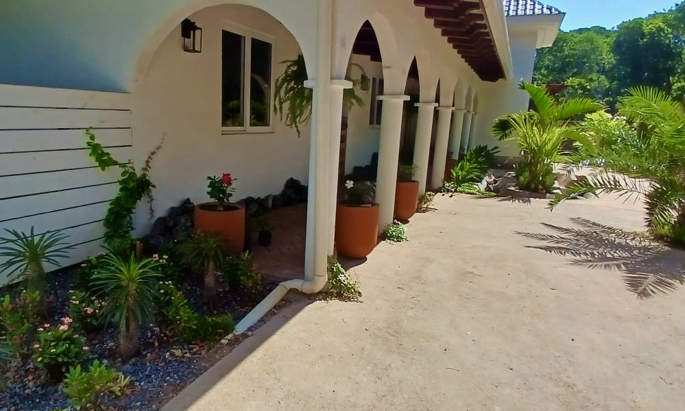 Listing ID: URE0719, New Jericho Utila, Bay Islands, HN - Fortalaza Main House, Photo #
