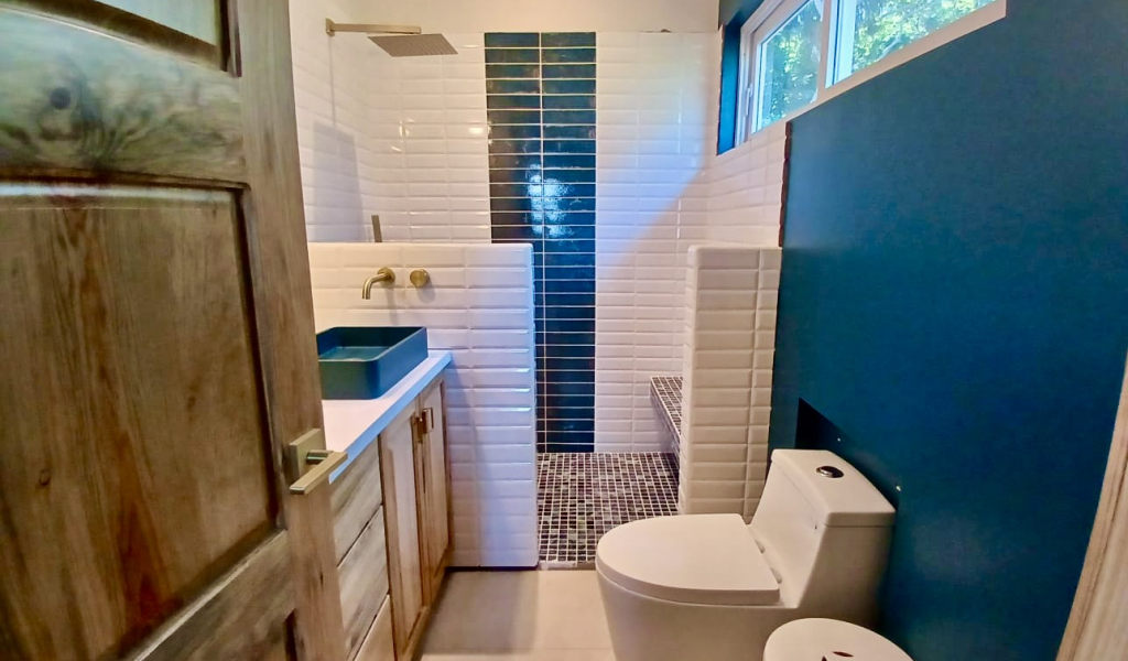 Listing ID: URE0719, New Jericho Utila, Bay Islands, HN - Fortalaza Main House, Photo #