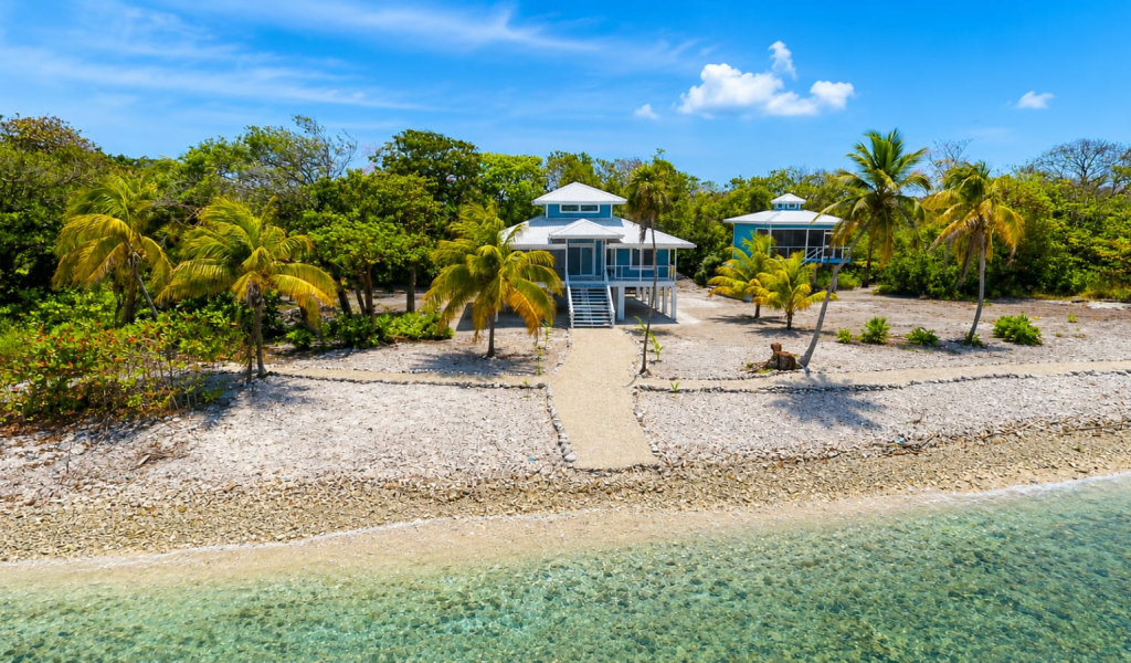 Listing ID: URE0721, Joshoa Point Utila, Bay Islands, HN - Sapphire Haven, Photo #