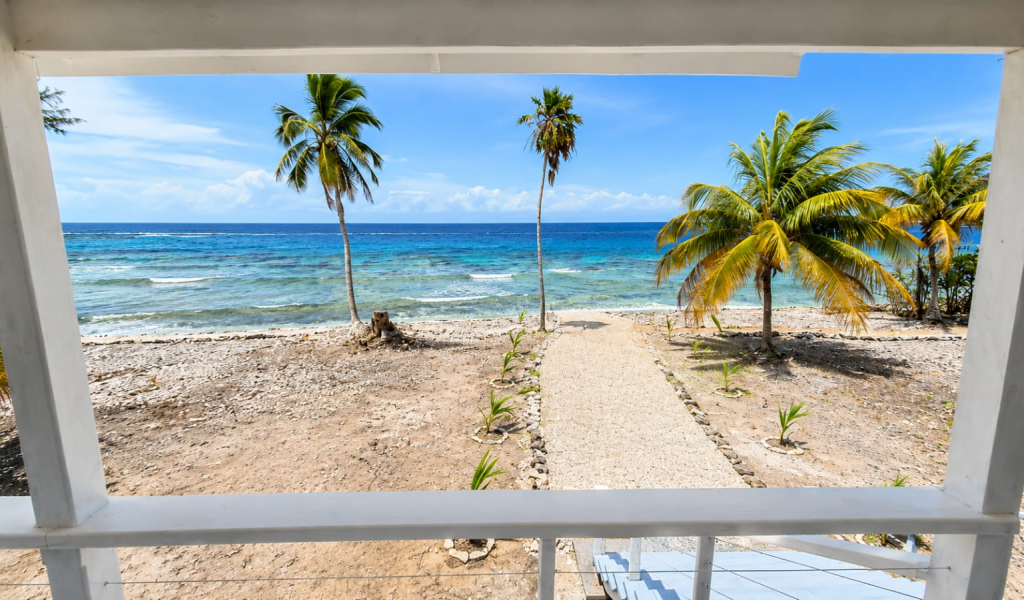 Listing ID: URE0721, Joshoa Point Utila, Bay Islands, HN - Sapphire Haven, Photo #