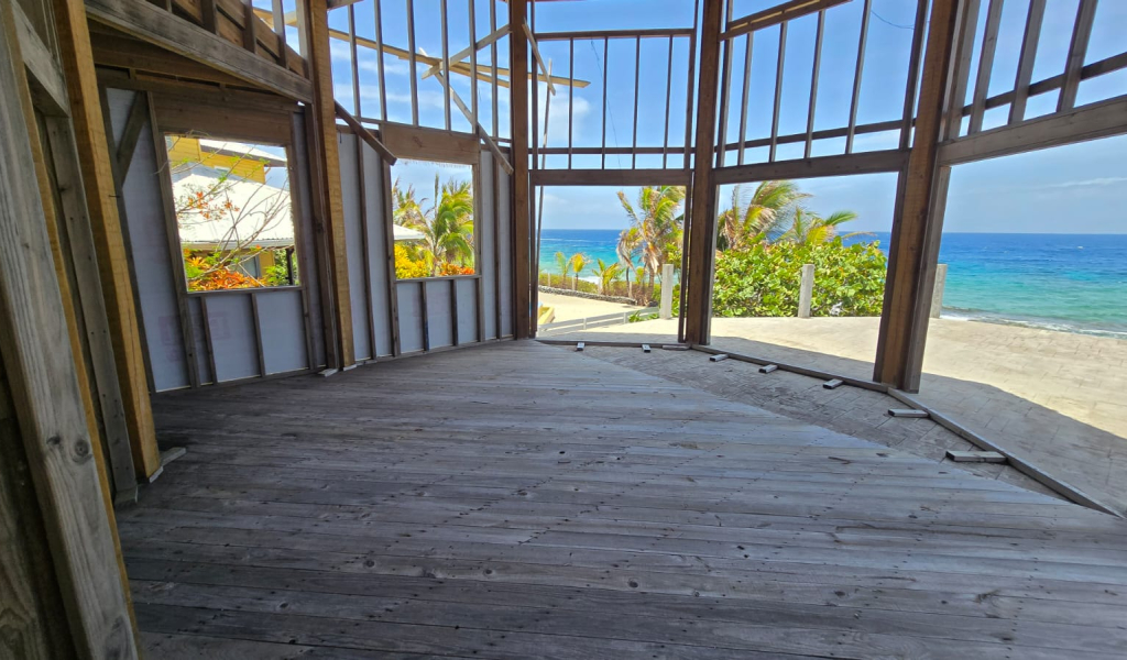 Listing ID: URE0722, Coconut Cove Utila, Bay Islands, HN - Coconut Cove Unfinished Gem, Photo #