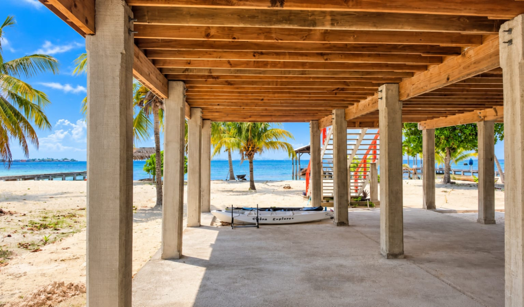 Listing ID: URE0728, Holland Beach Utila, Bay Islands, HN - Tranquility Shores At Holland Beach, Photo #